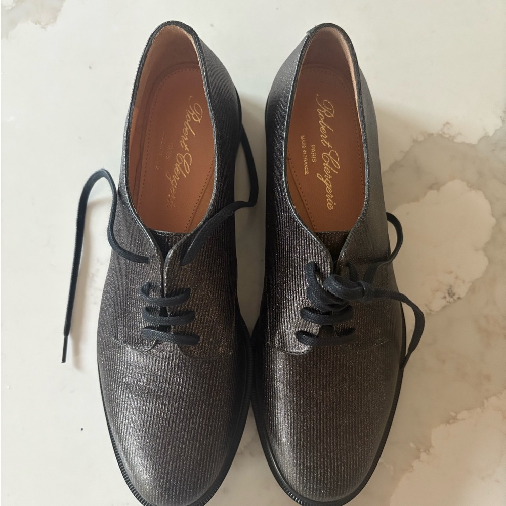 NEW Robert Clergerie Black leather oxfords with silver undertones size 37,